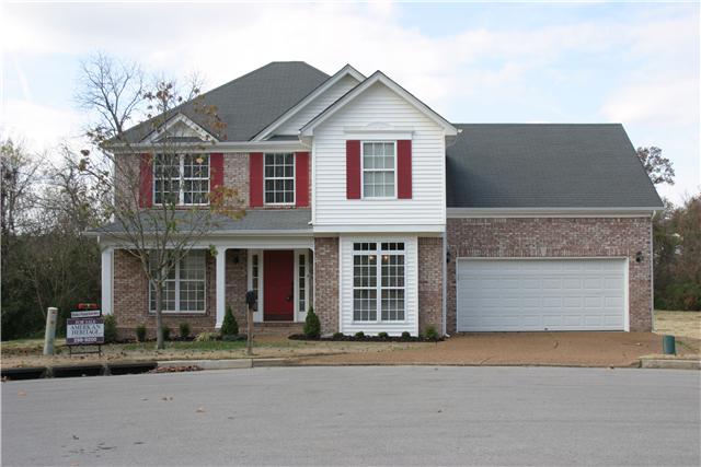 944 Waynewood Ln