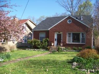 2704 Sunset Pl