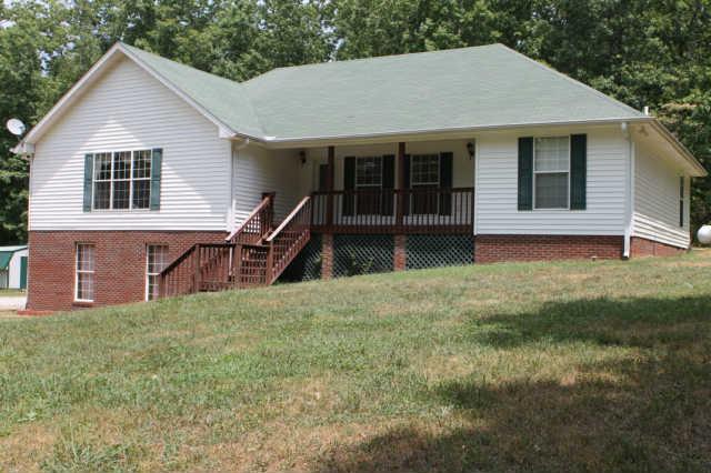 6046 Moccasin Rd