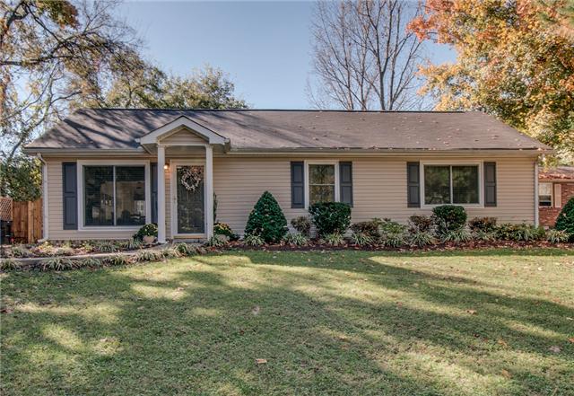 1025 Brink Pl