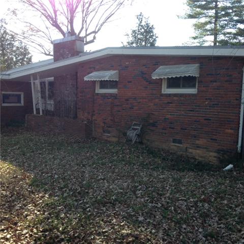 103 Meadow Dr, N