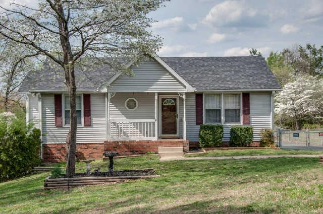108 Travis Dr