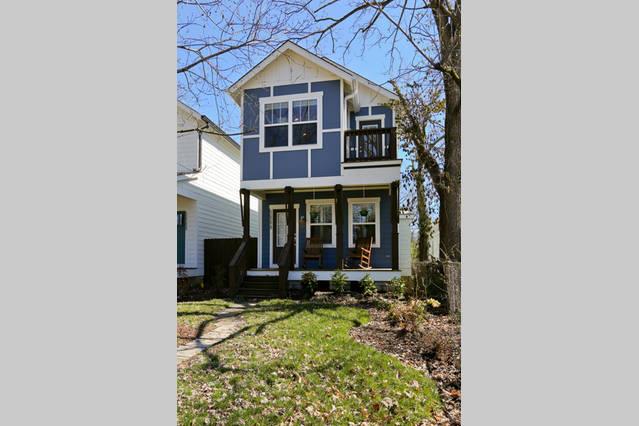 306A Manchester Ave