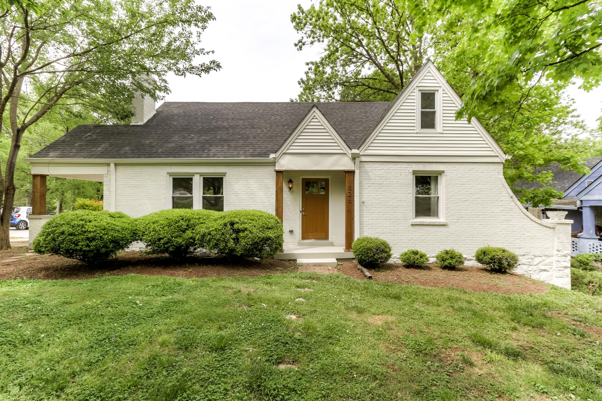 828 Kirkwood Ave