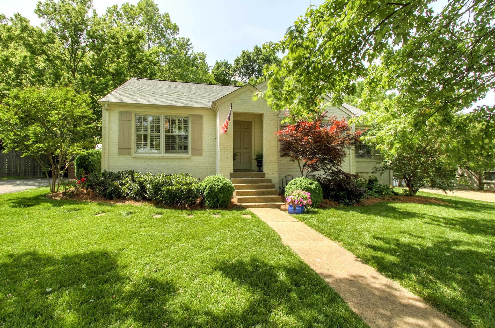 711 Kendall Dr