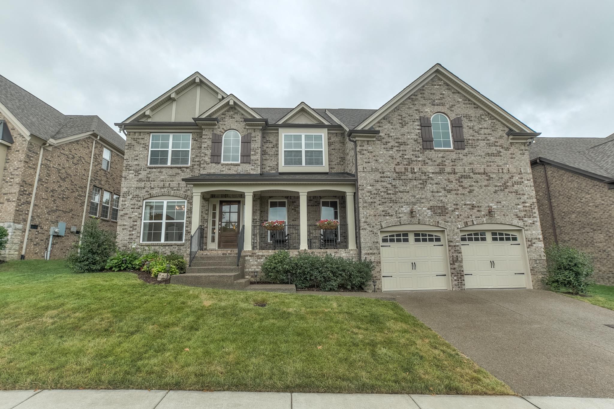 8168 Middlewick Ln