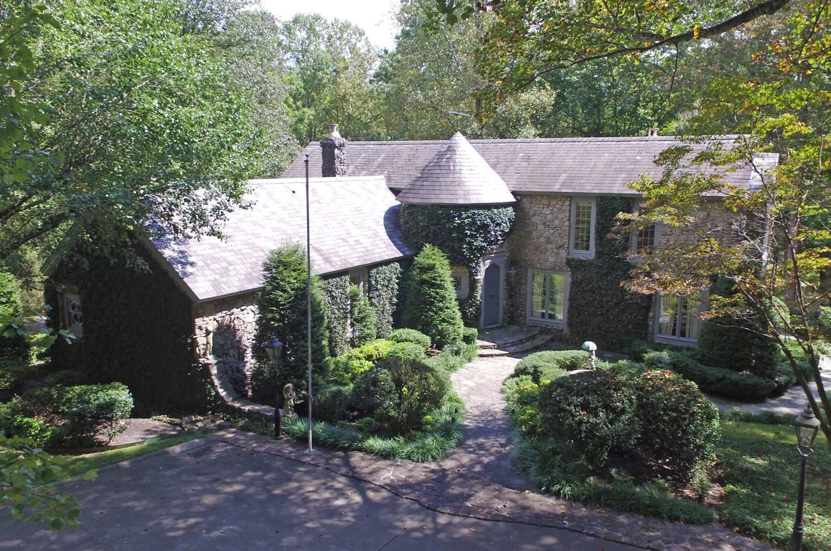 102 Andrese Street