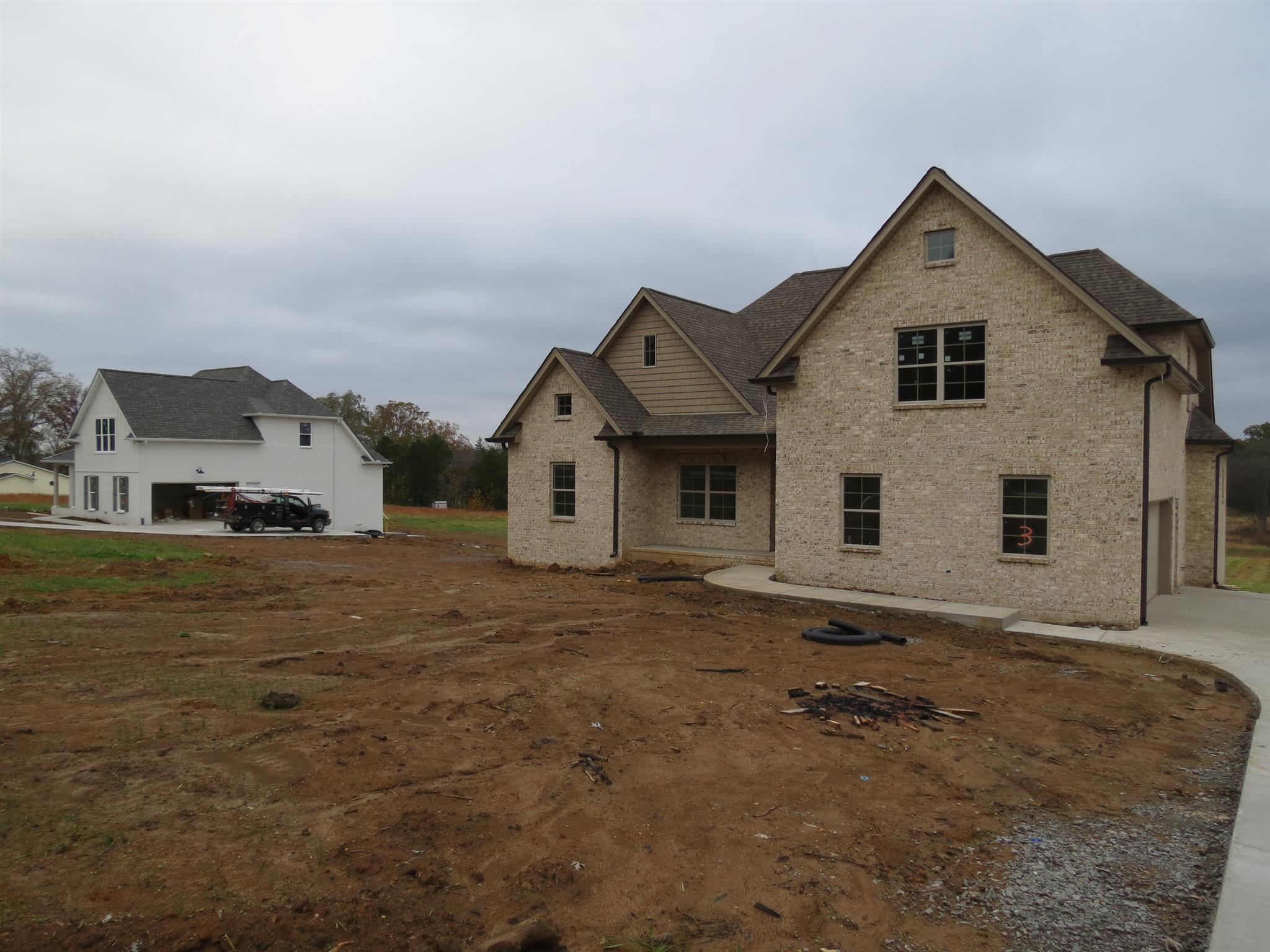 1175 Rogers Lane