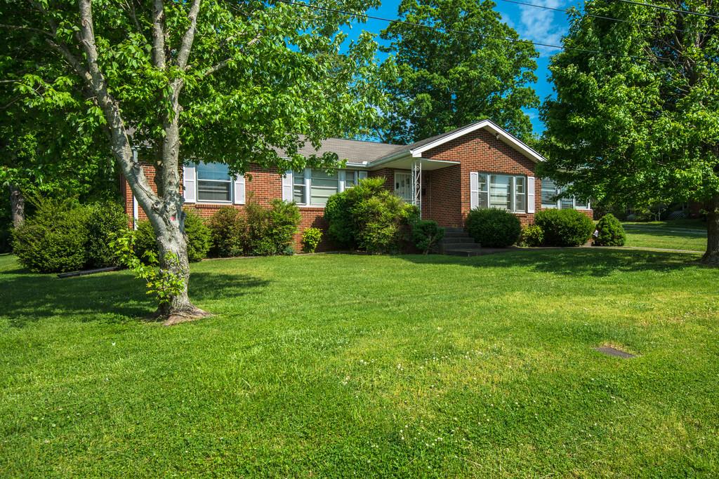 101 Oak Dr