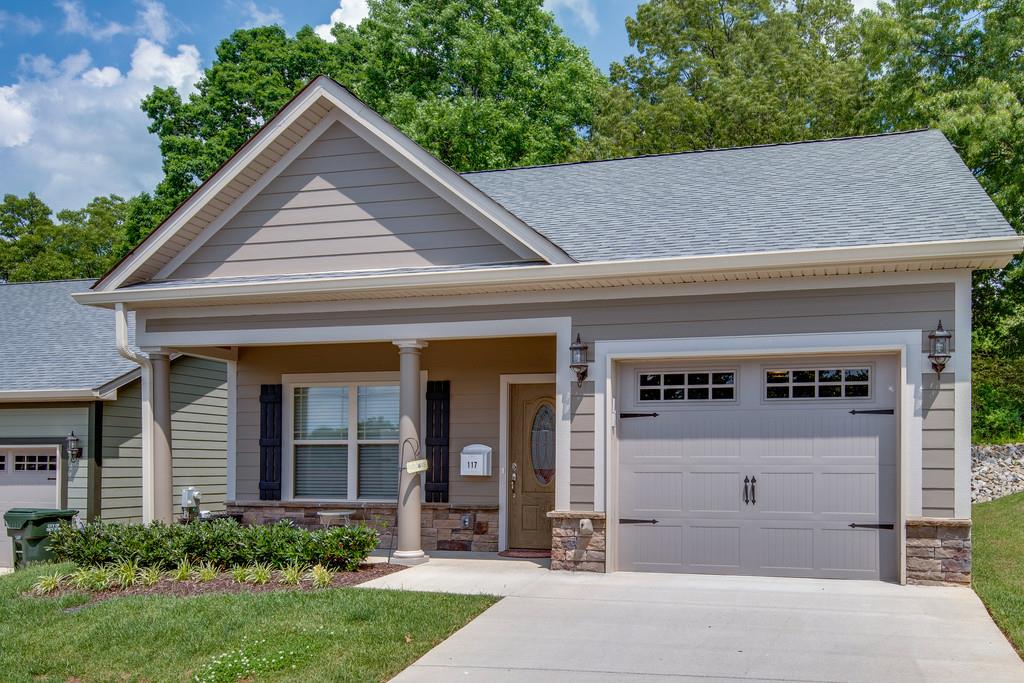 117 CARAWAY COURT