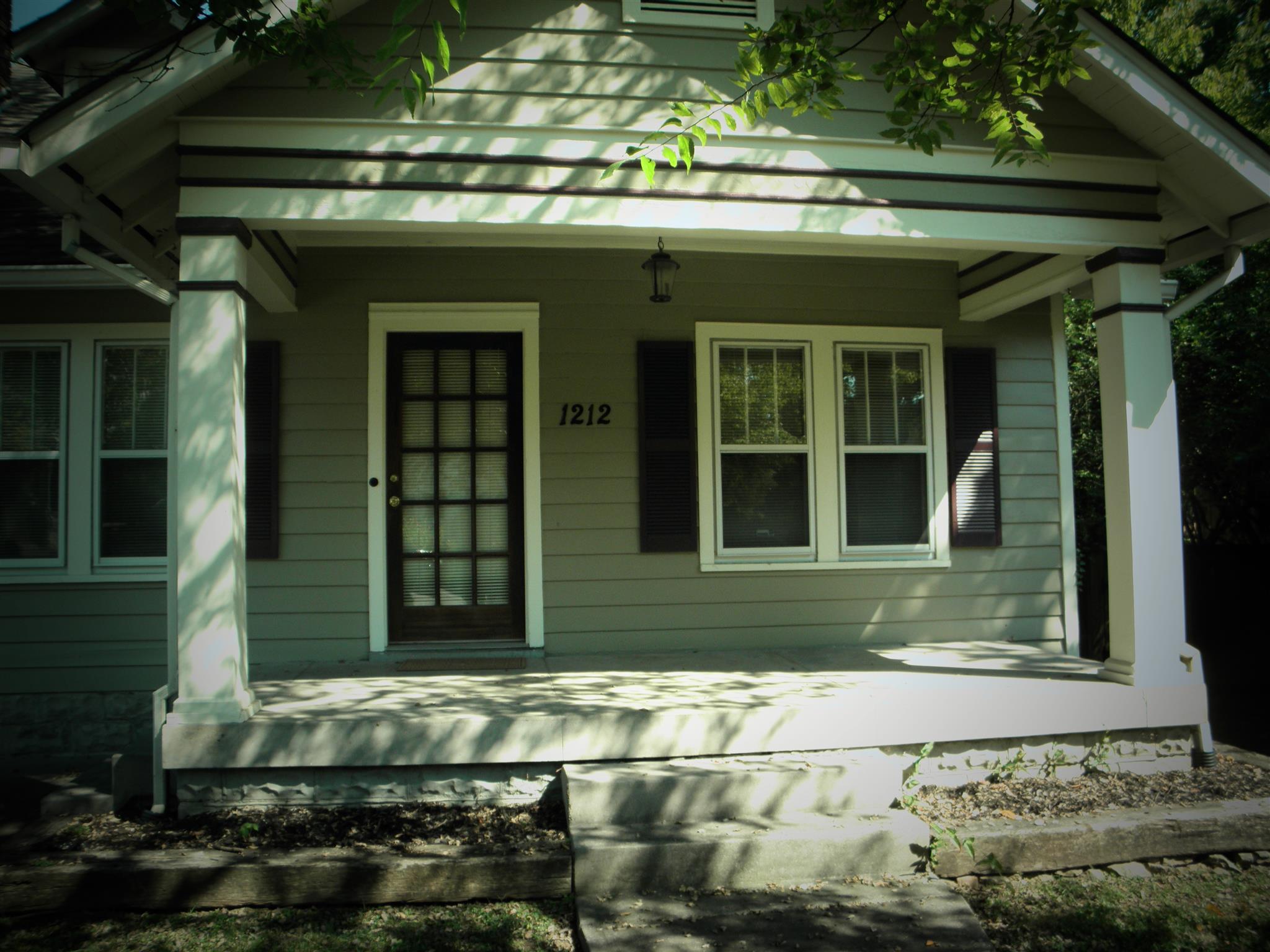 1212 Dallas Ave
