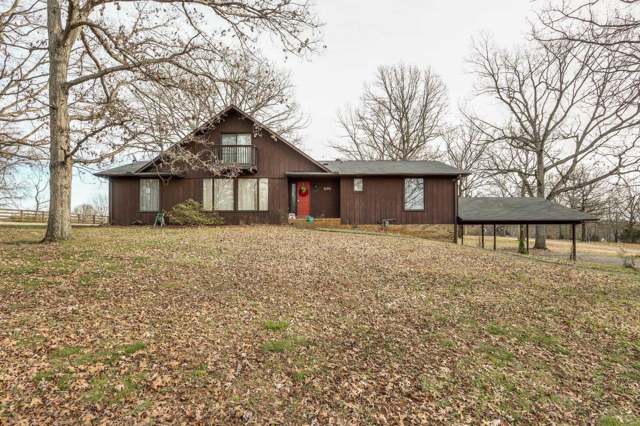 1090 Pond Switch Rd