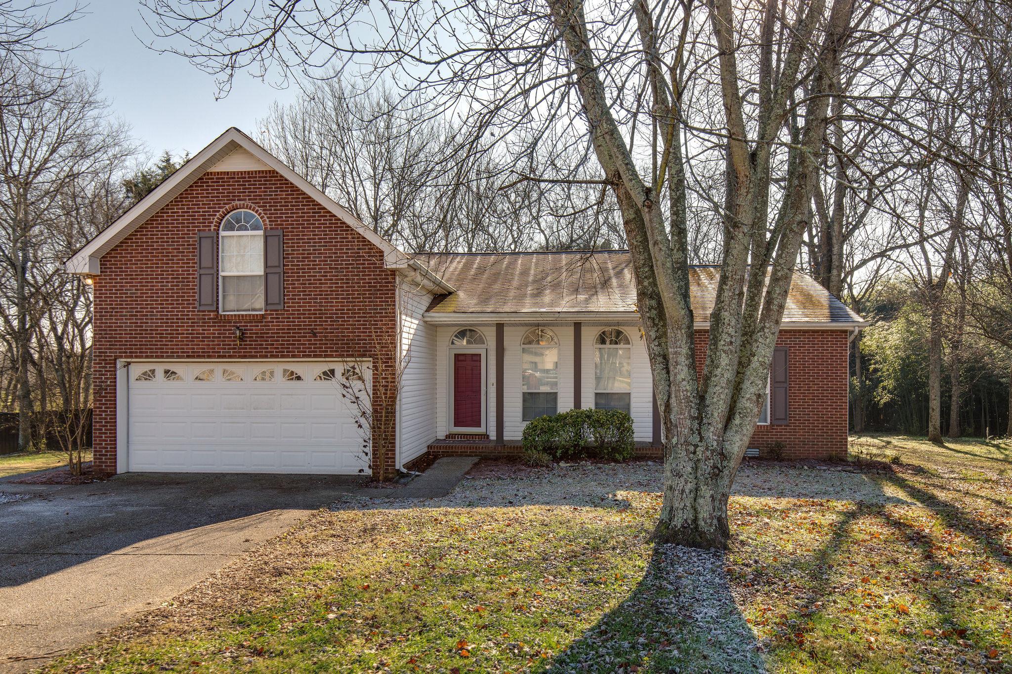1213 Brockton Ct