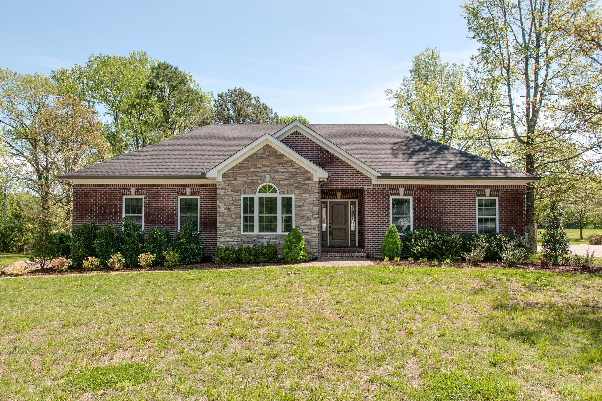 390 Harpeth Meadows Dr