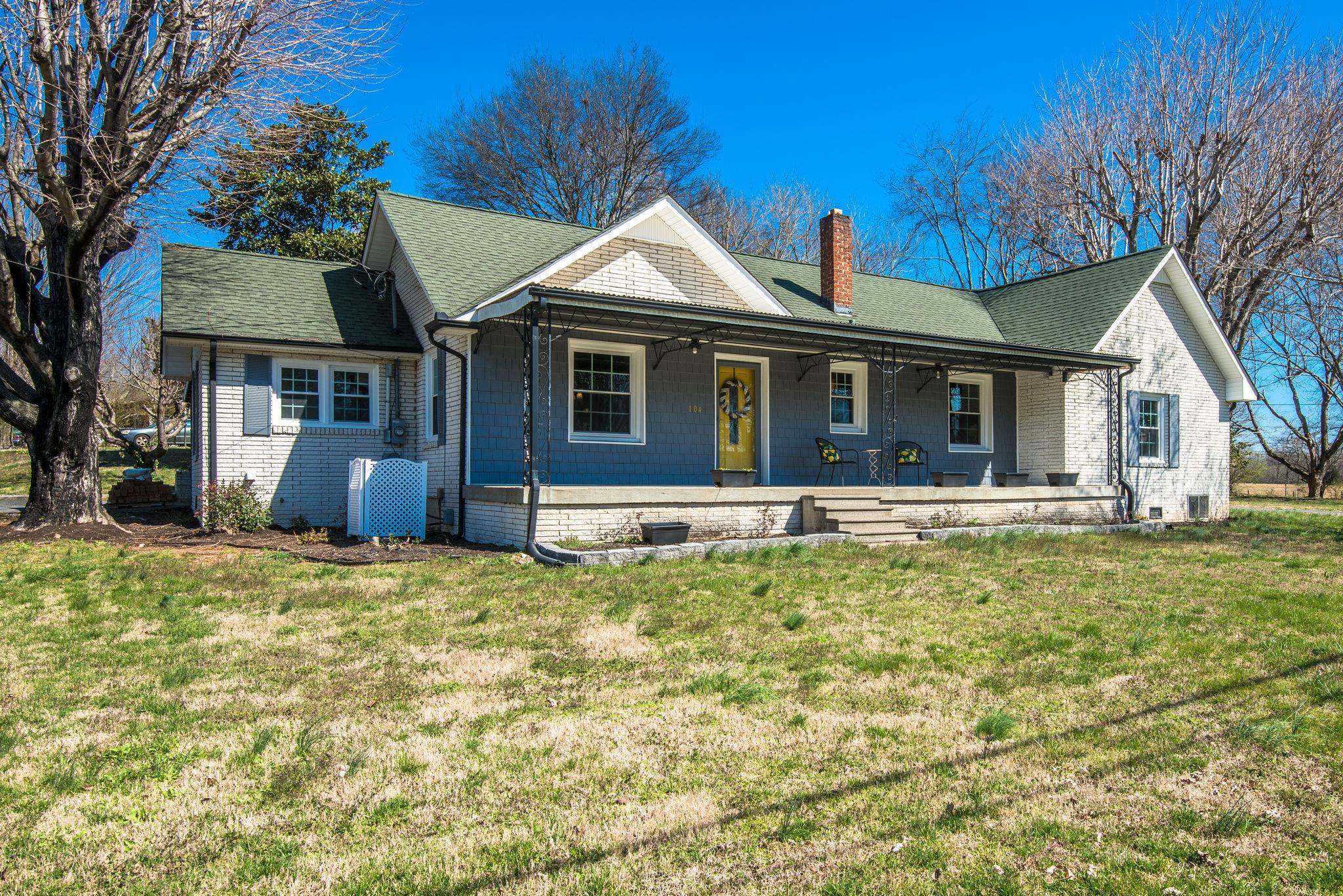 104 Brook Dr