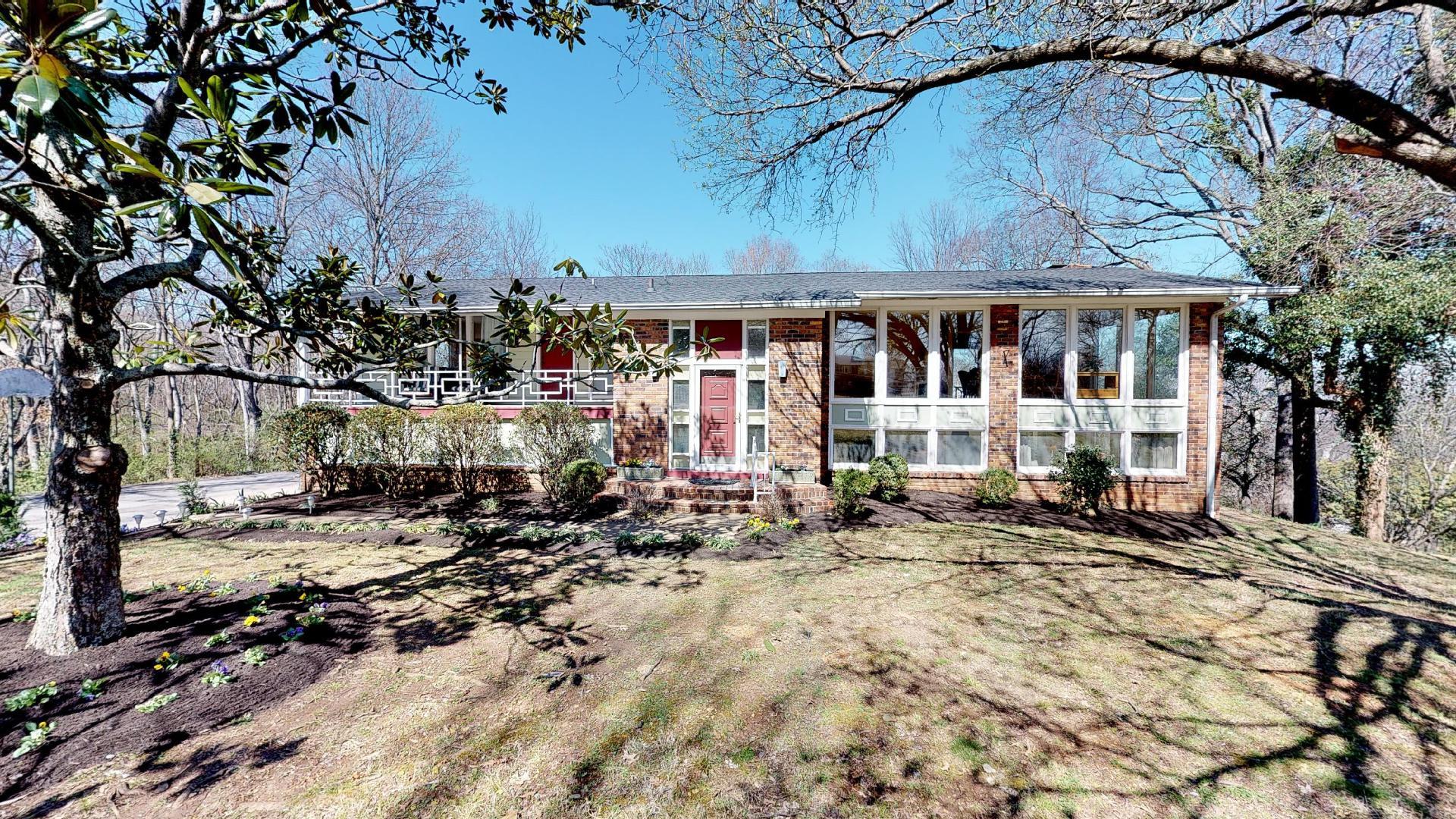 830 Evansdale Dr
