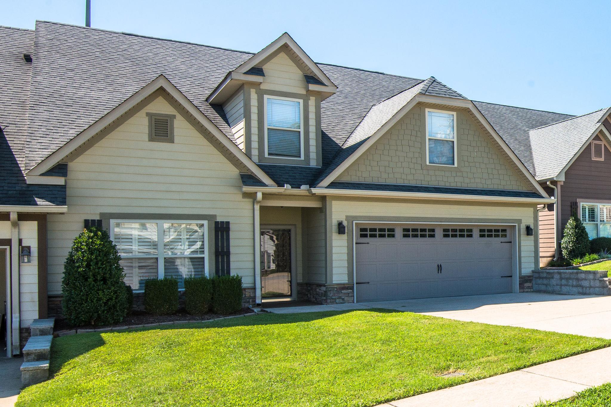 104 W Lake Villa Blvd