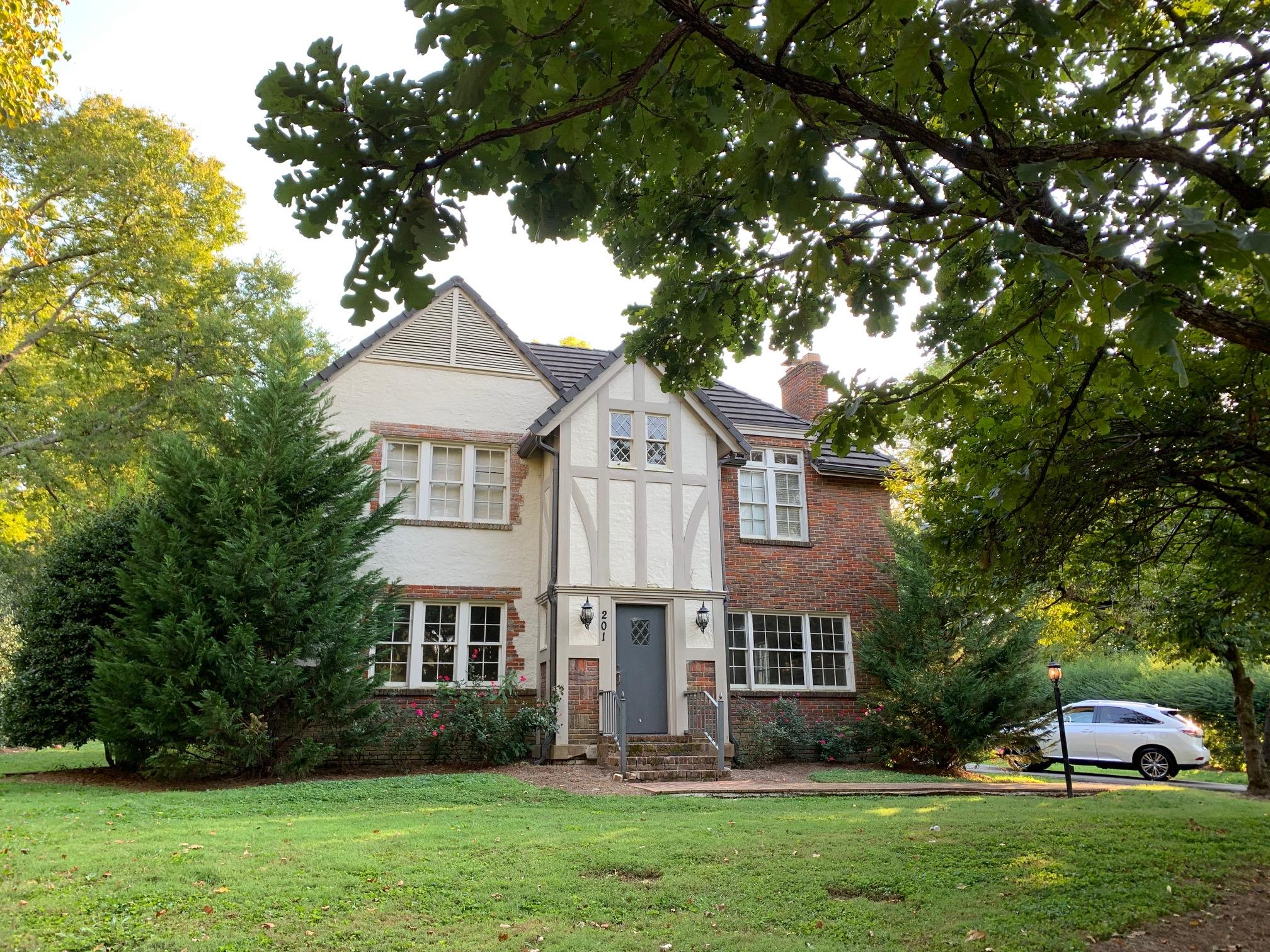 203 Jackson Blvd