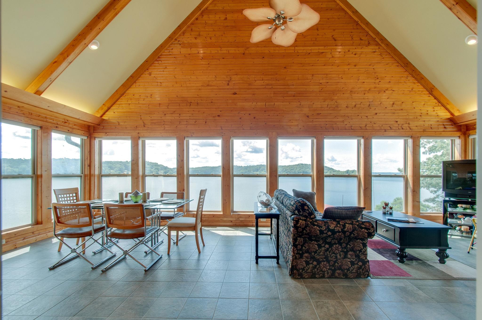 116 LOOKOUT LANE