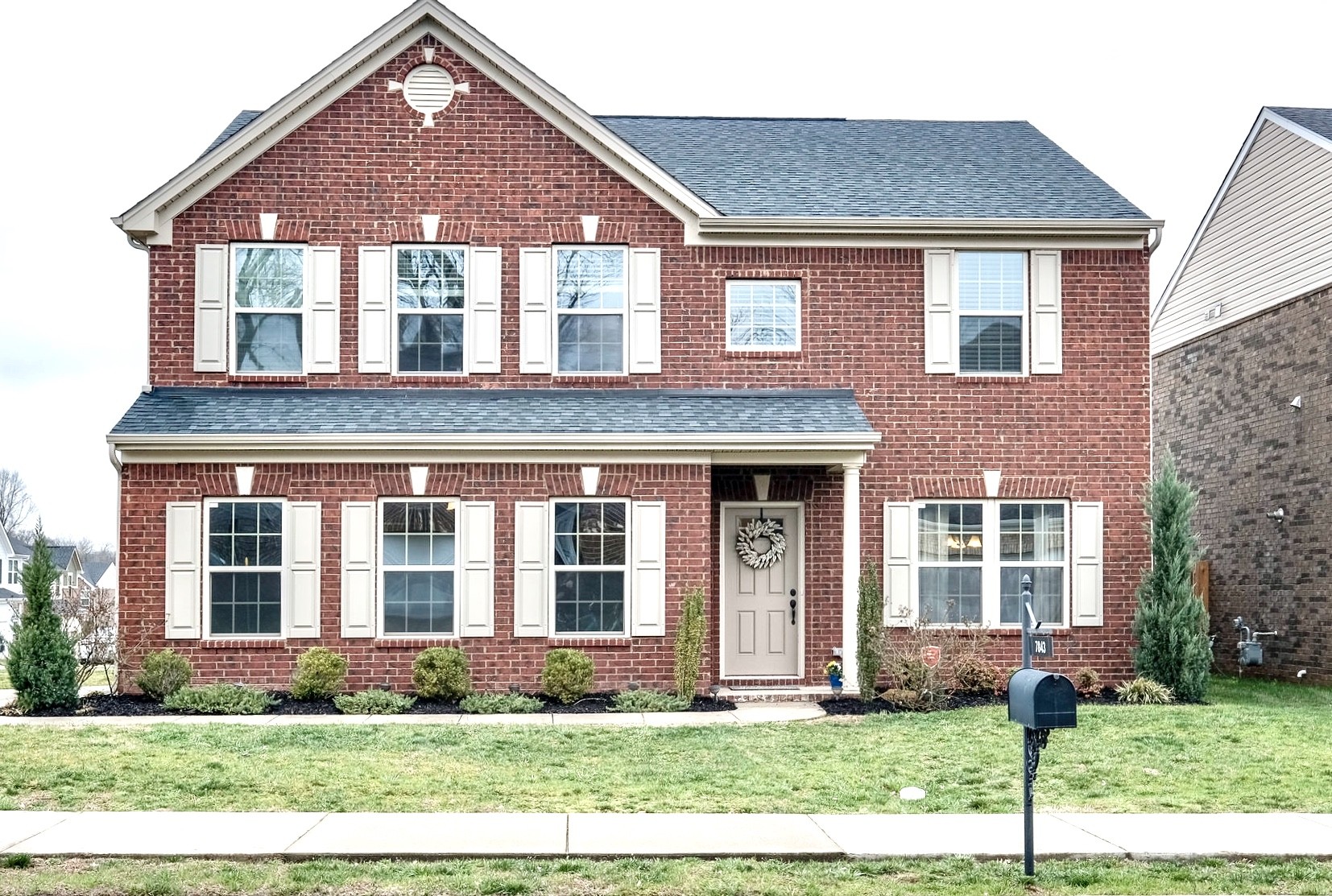 7843 Oakfield Grv