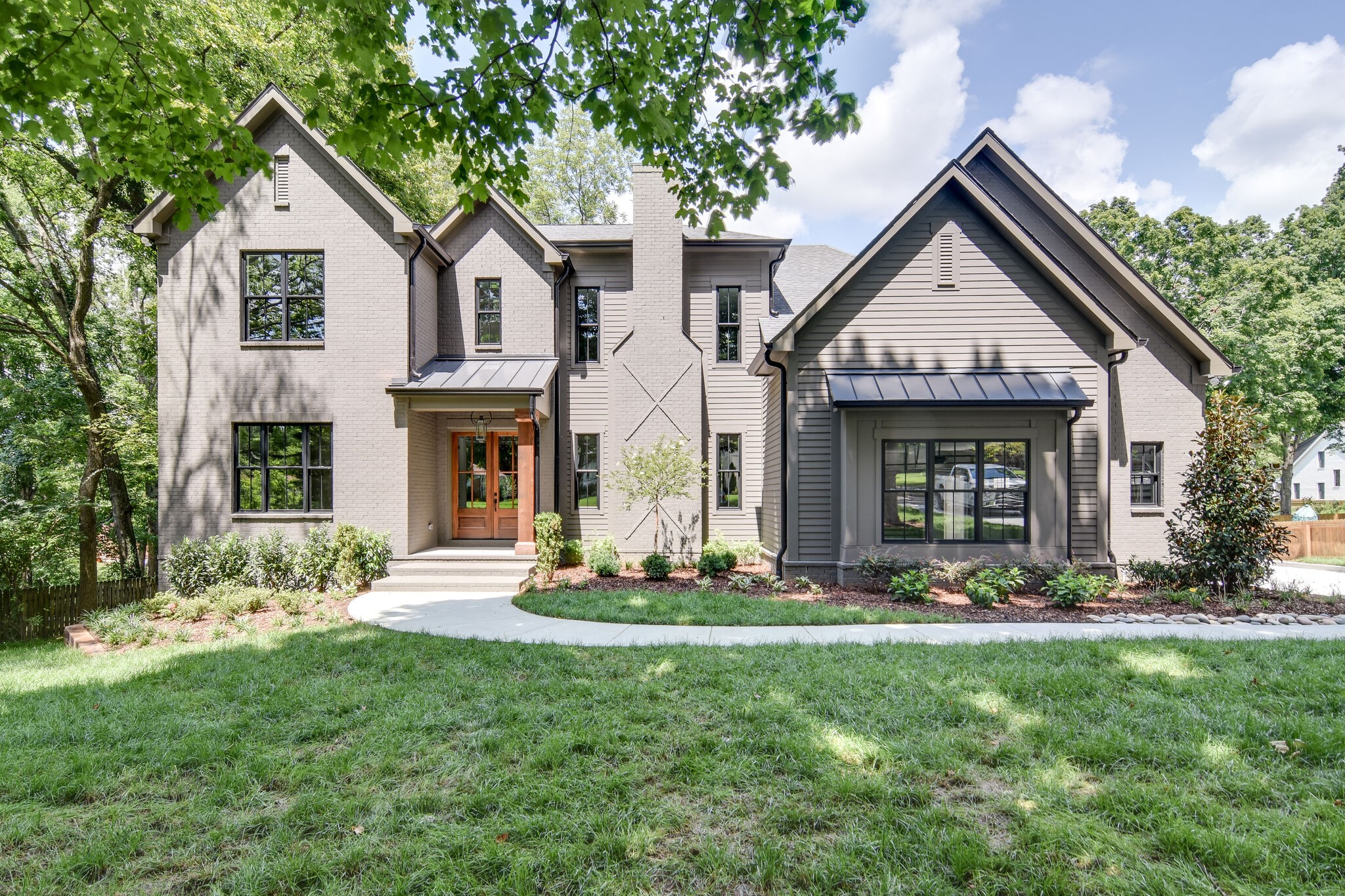 4025 Russellwood Dr