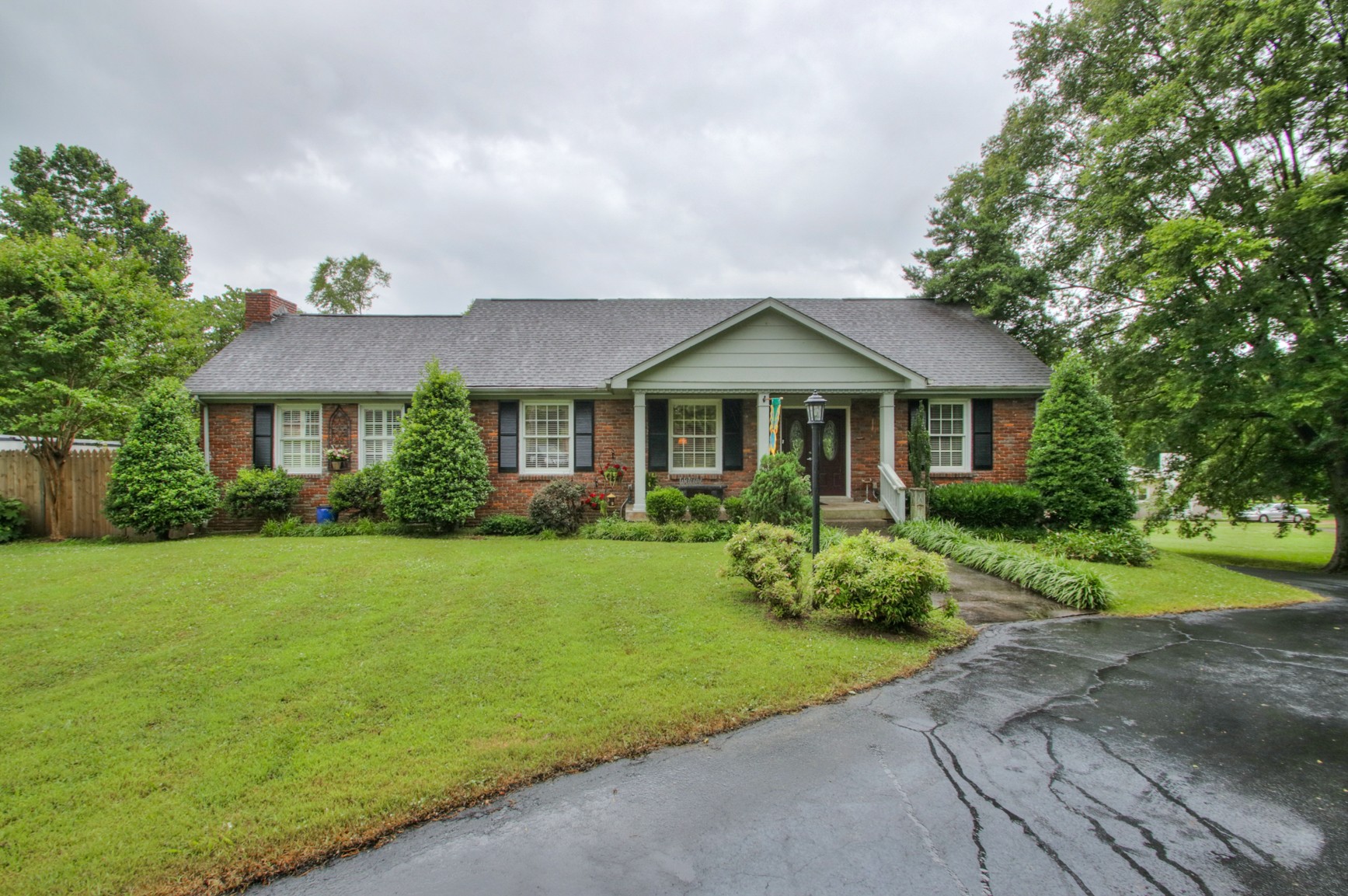 2840 McGavock Pike