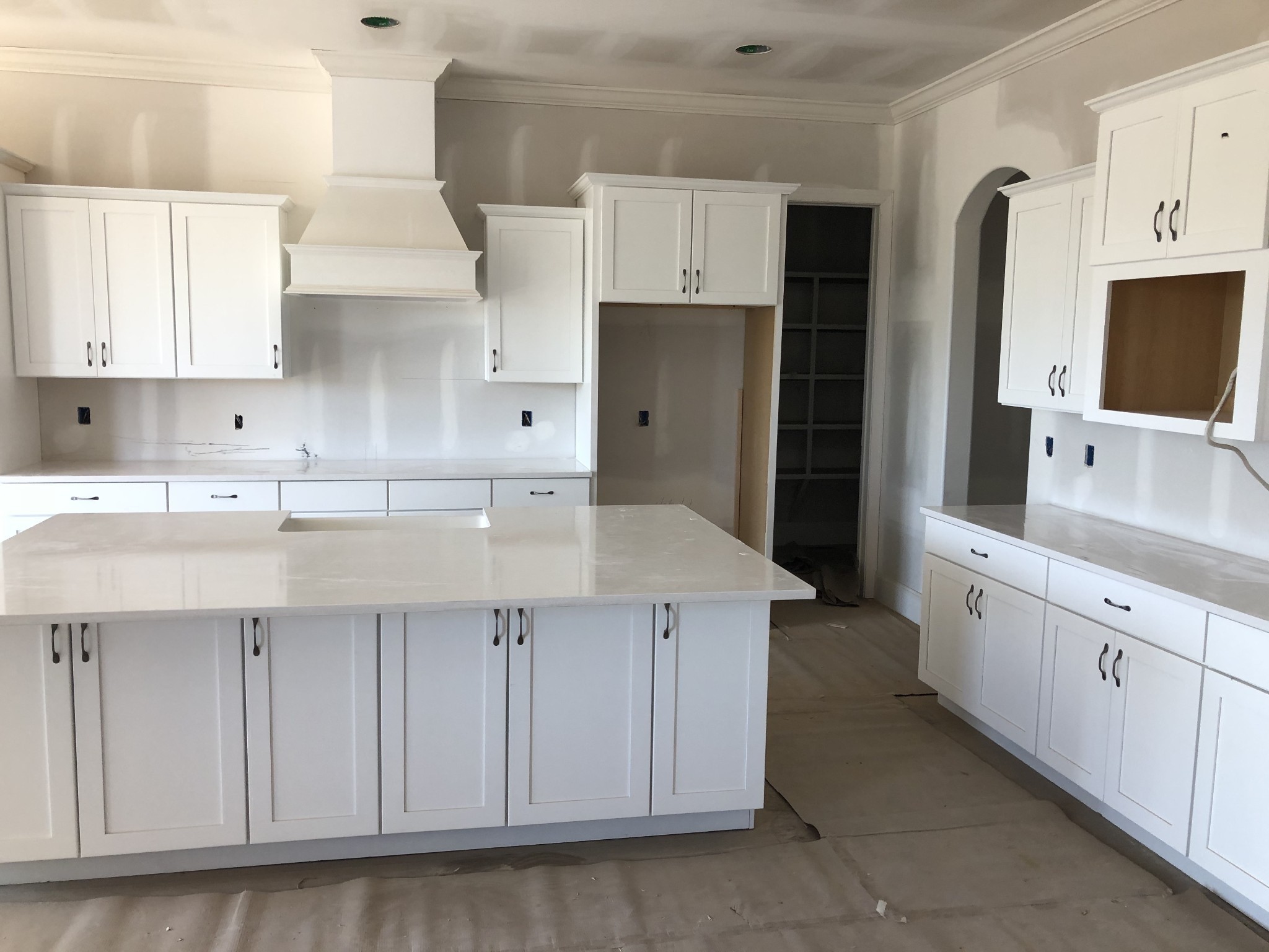 812 Edson Lane