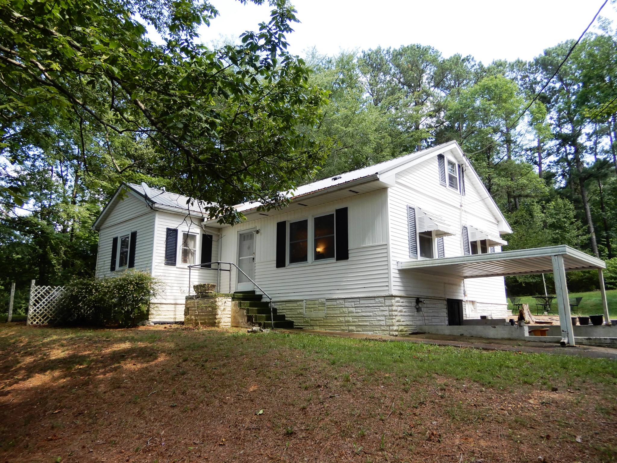 804 W Main St