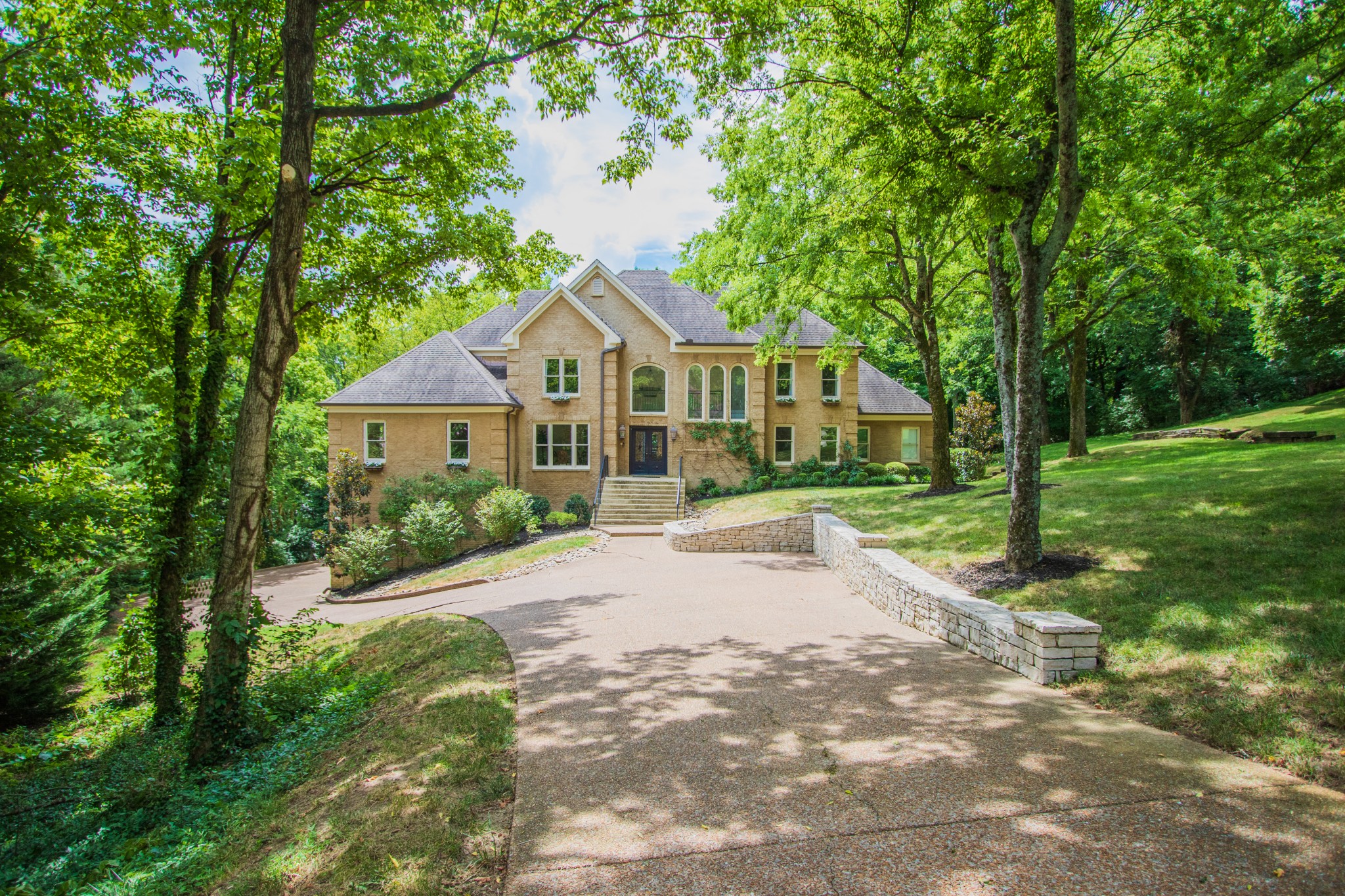 1002 Heathrow Hills Ct