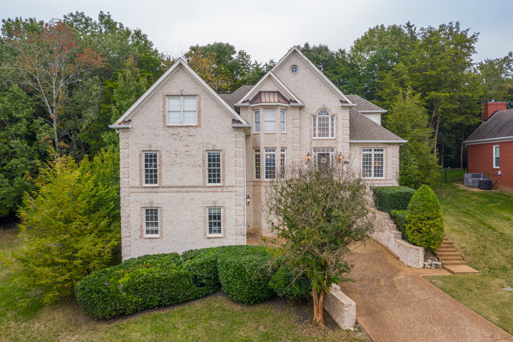 228 Halberton Dr