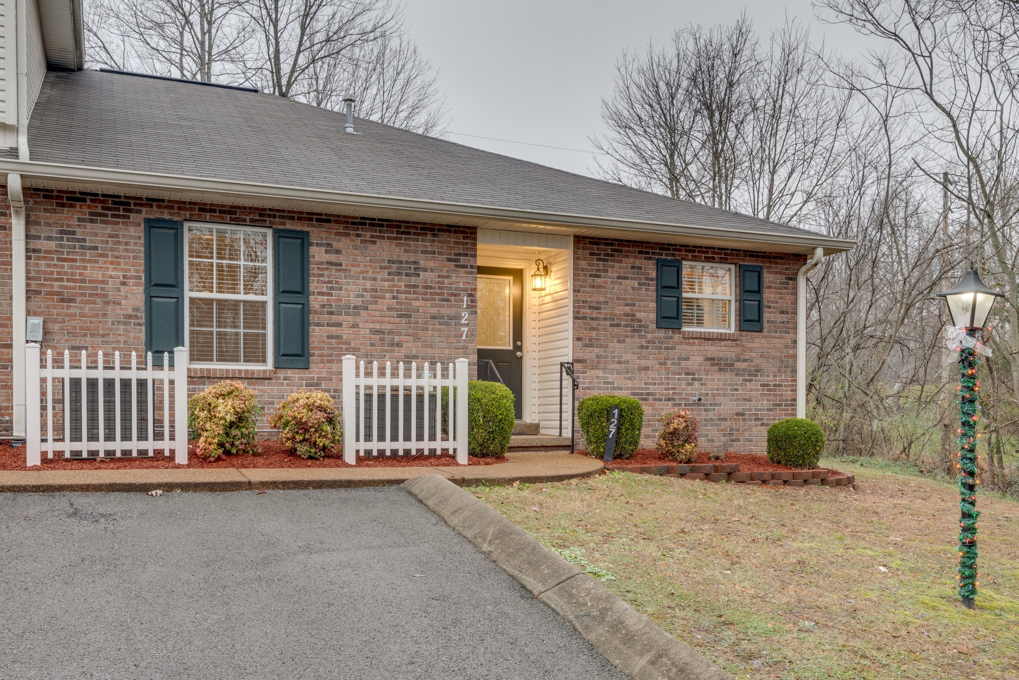 127 Eastdale Ln