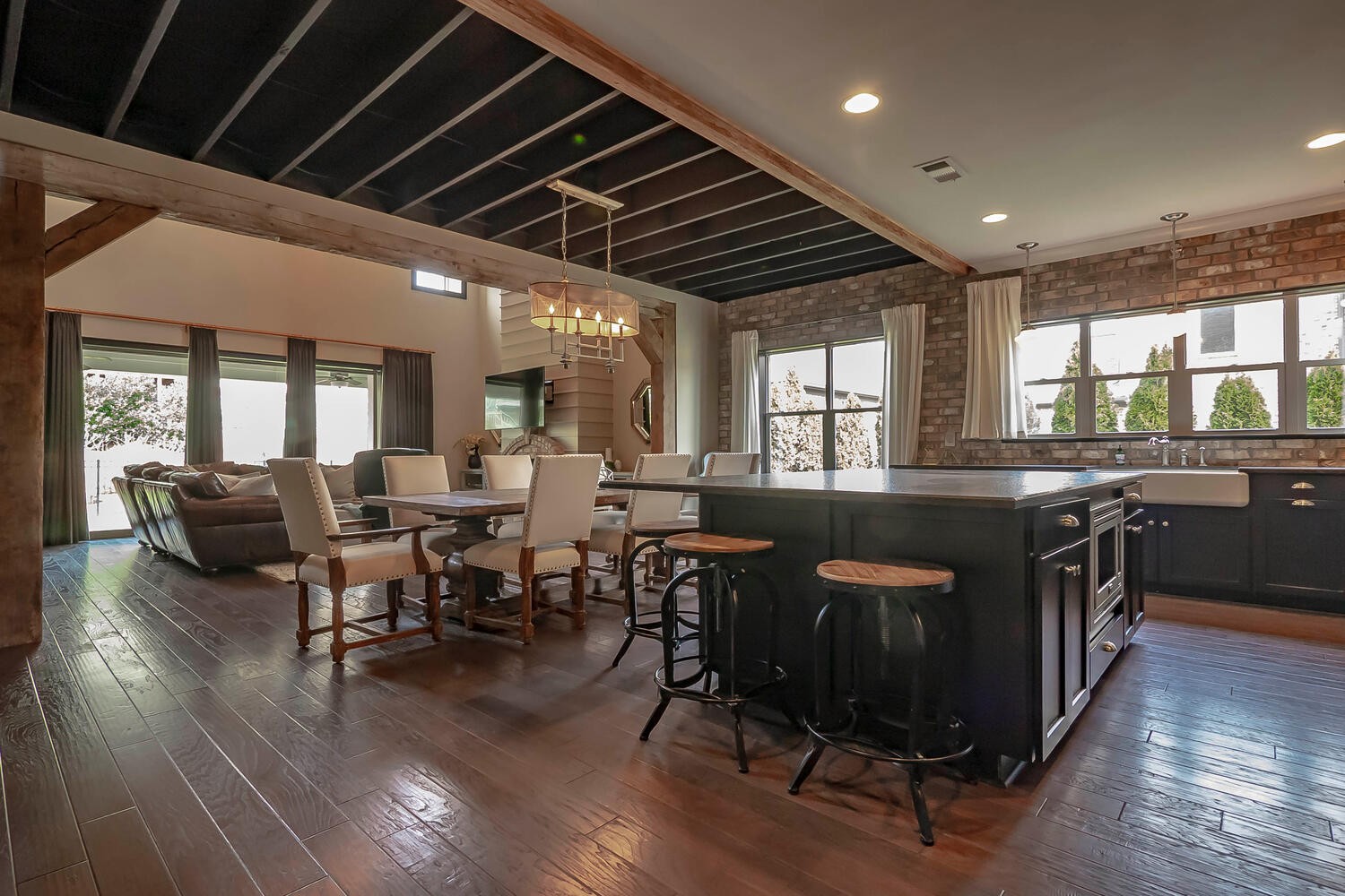307 Finnhorse Ln