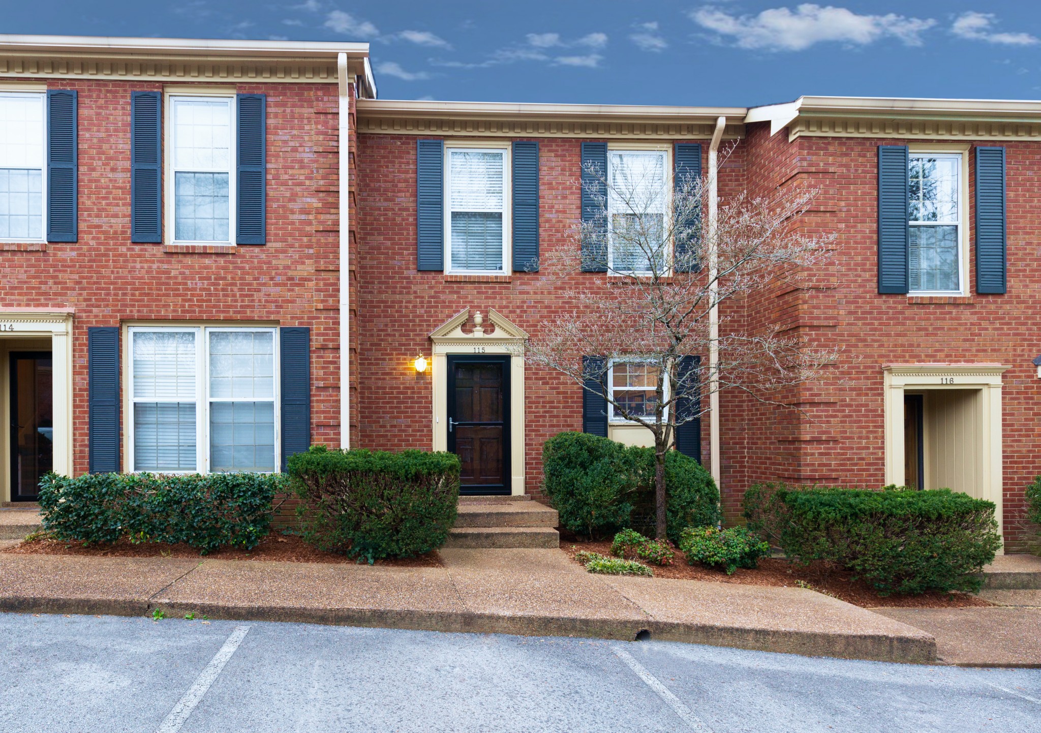 115 Westwood Trce