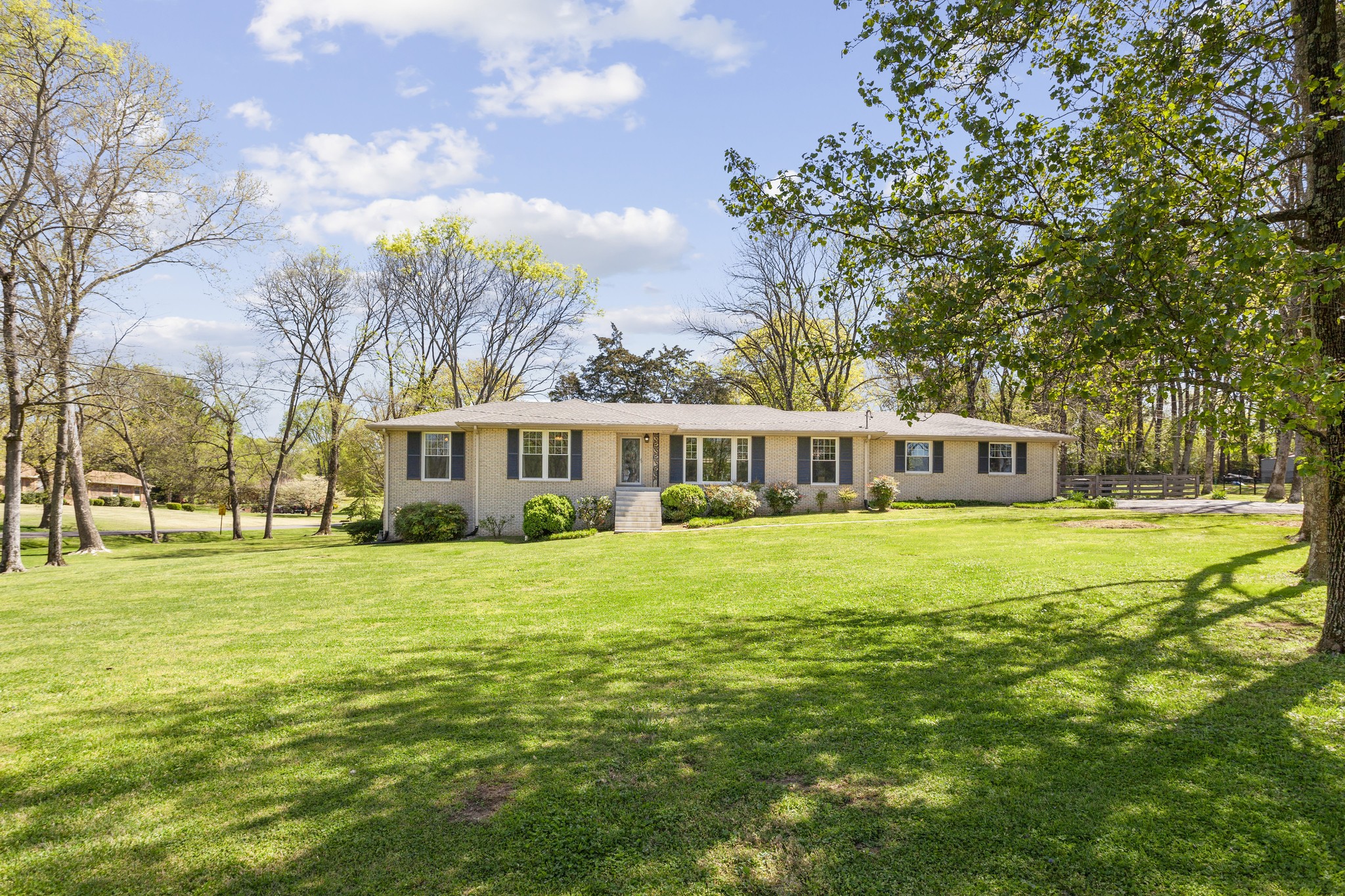 145 Cherokee Rd