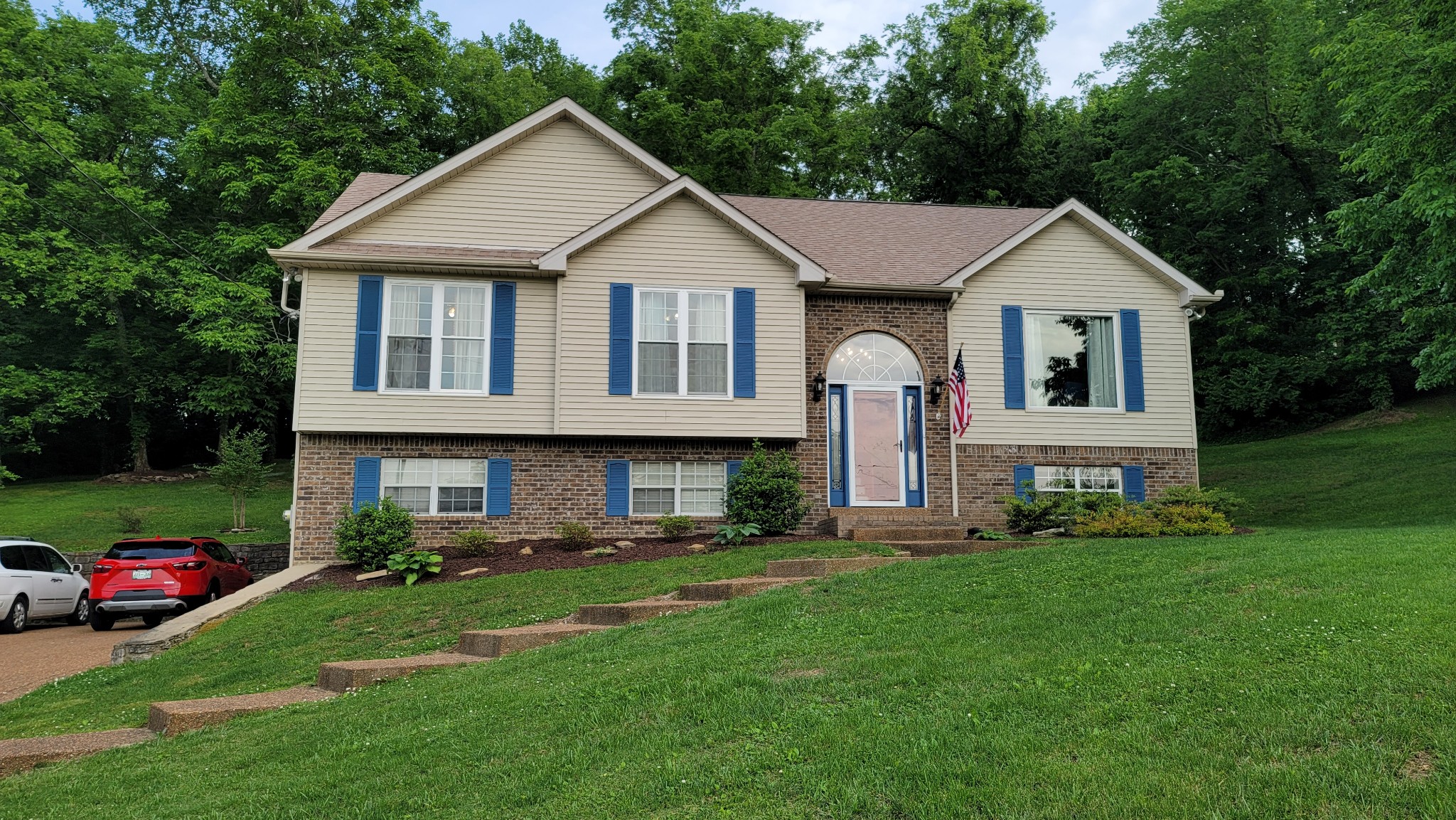 407 Cobblestone Ct