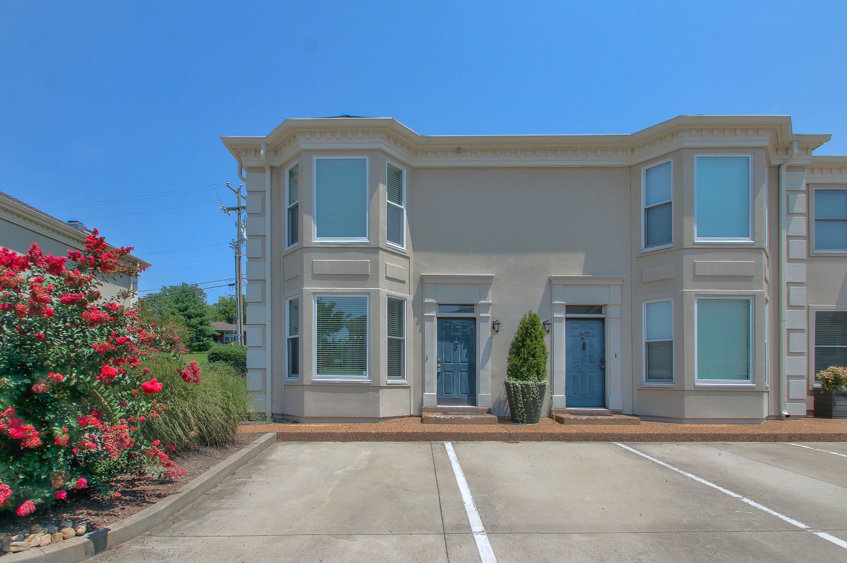 3479 Golf Club Ln