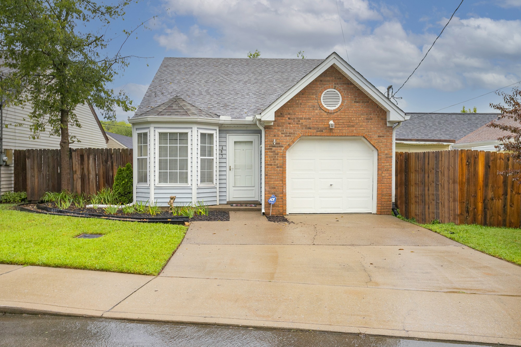 443 Lemont Dr