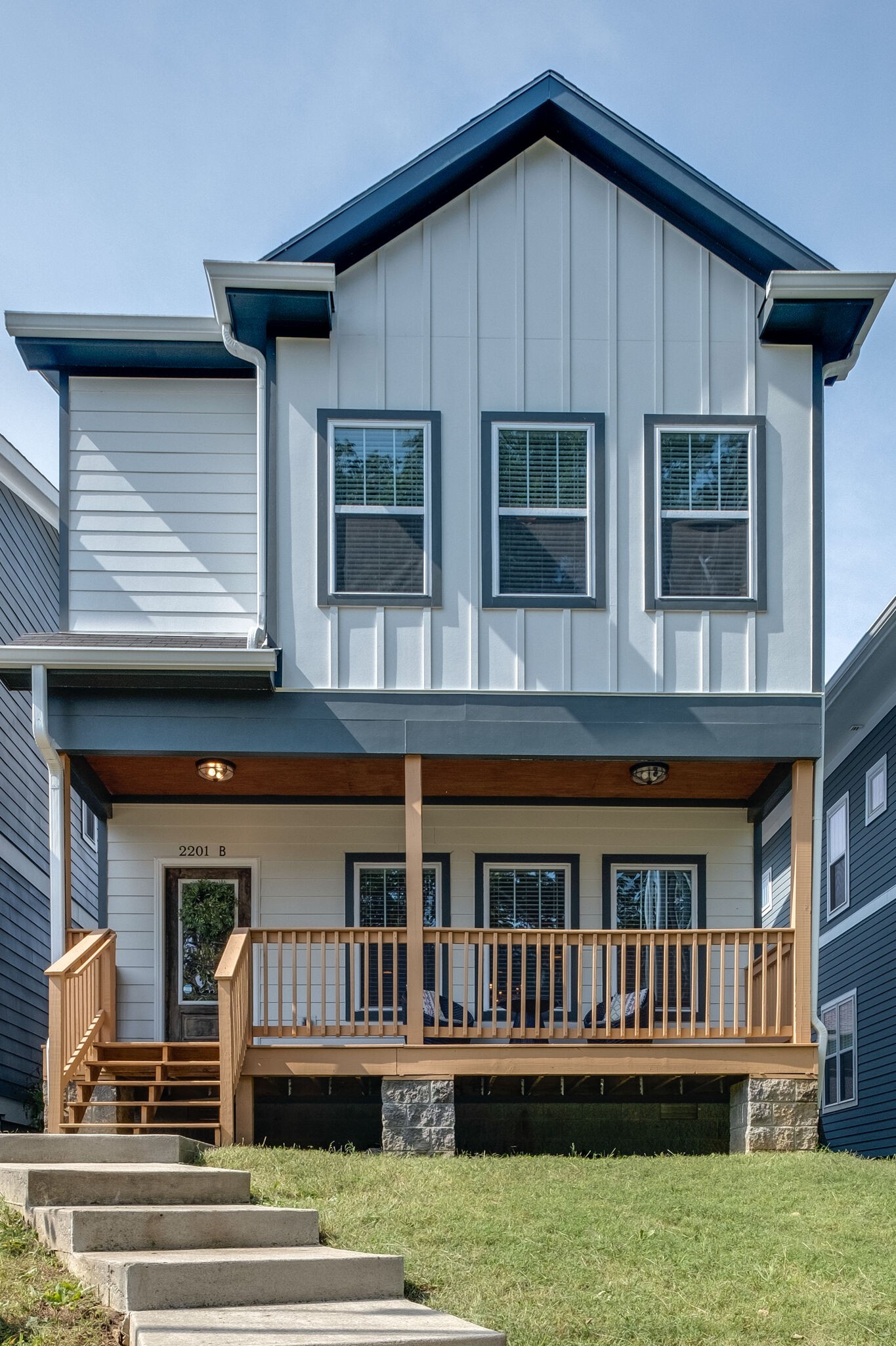 2201B 24th Ave, N