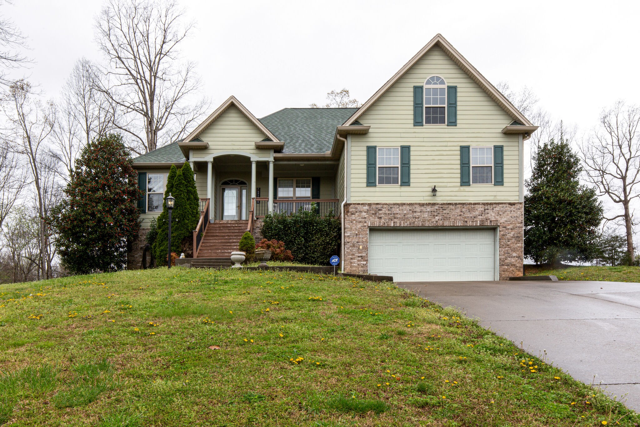 225 Stephen St