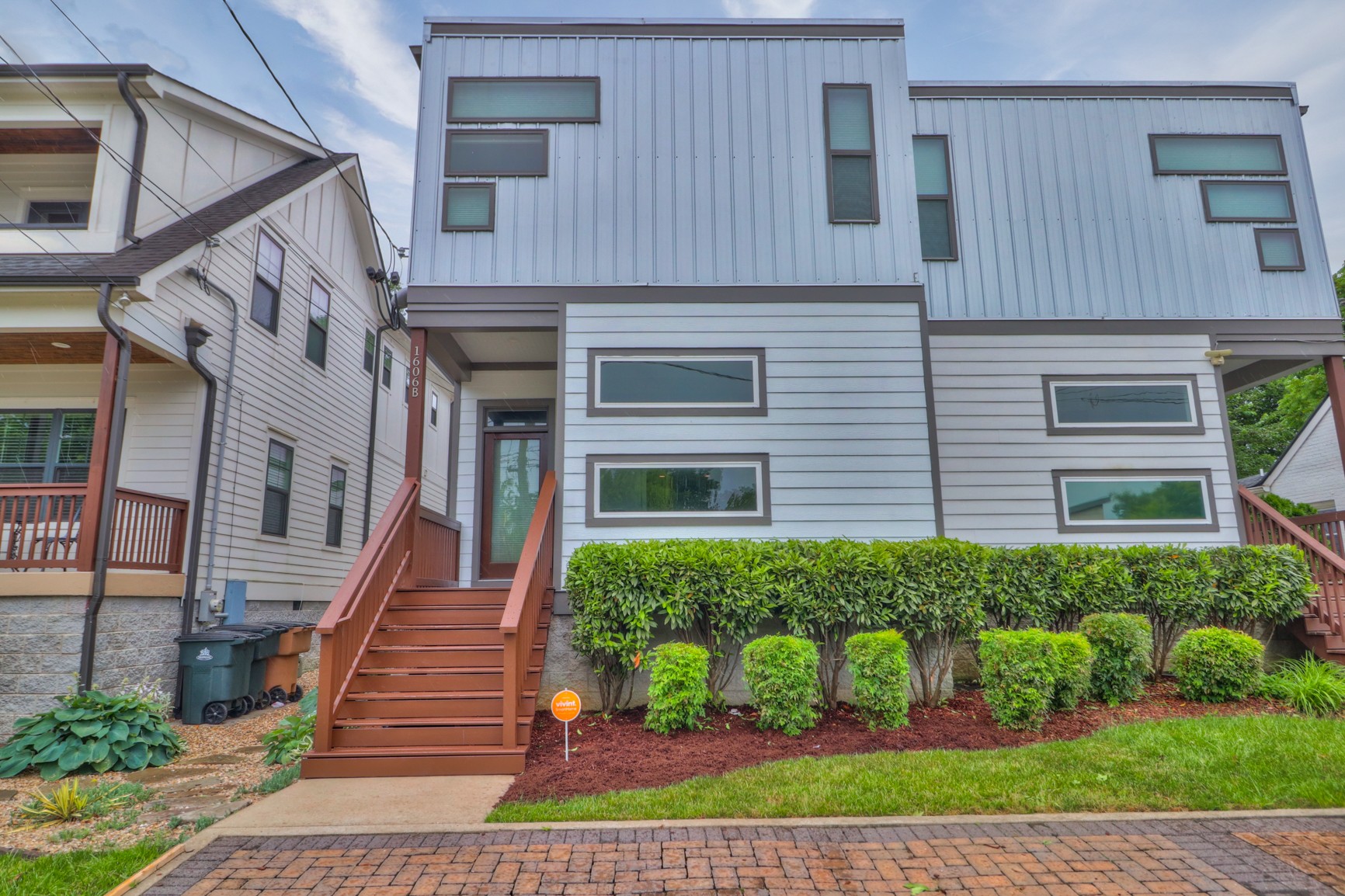 1606B Essex Ave