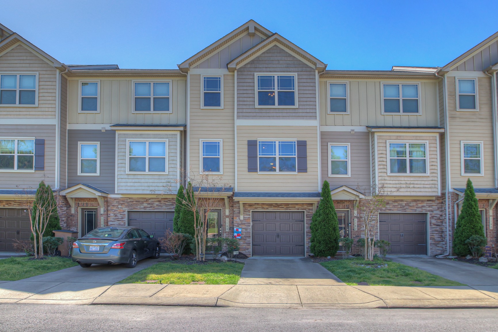 1144 Woodbury Falls Ct