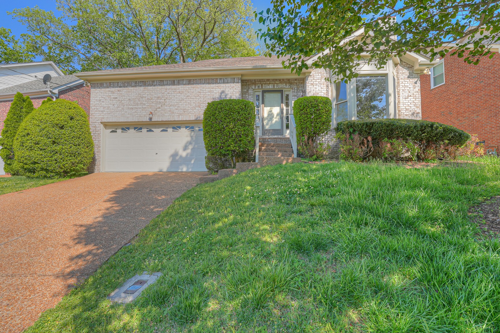 6929 Collinswood Dr