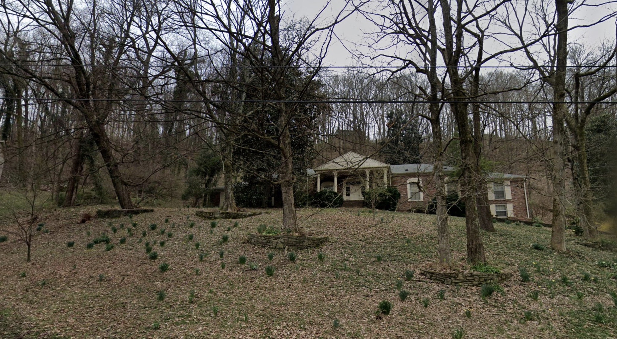 1125 Chickering Park Dr