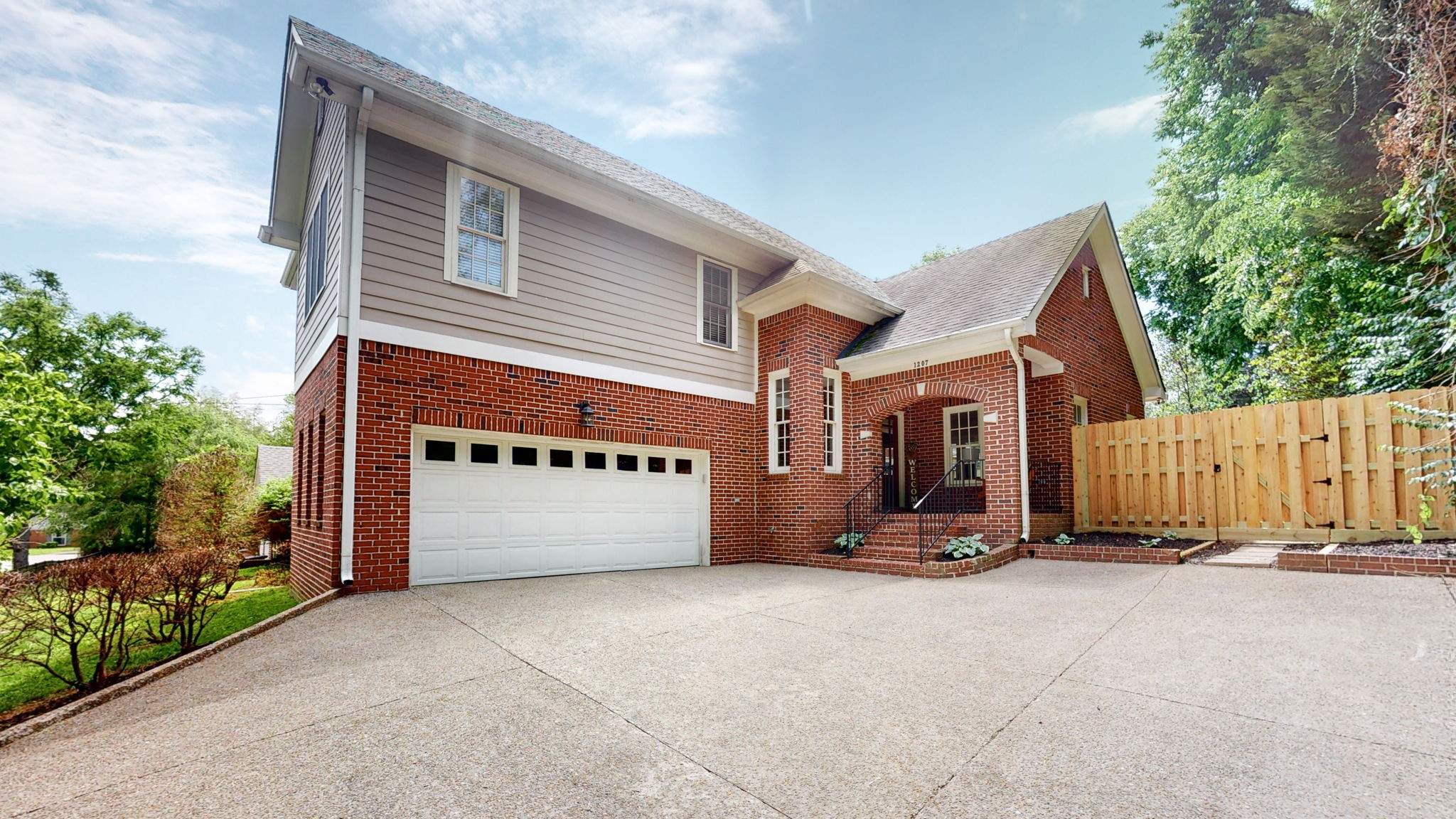 1207 Grandview Dr