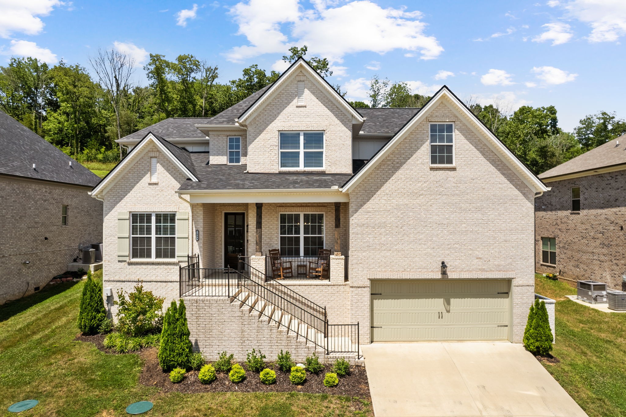 7098 Big Oak Ln