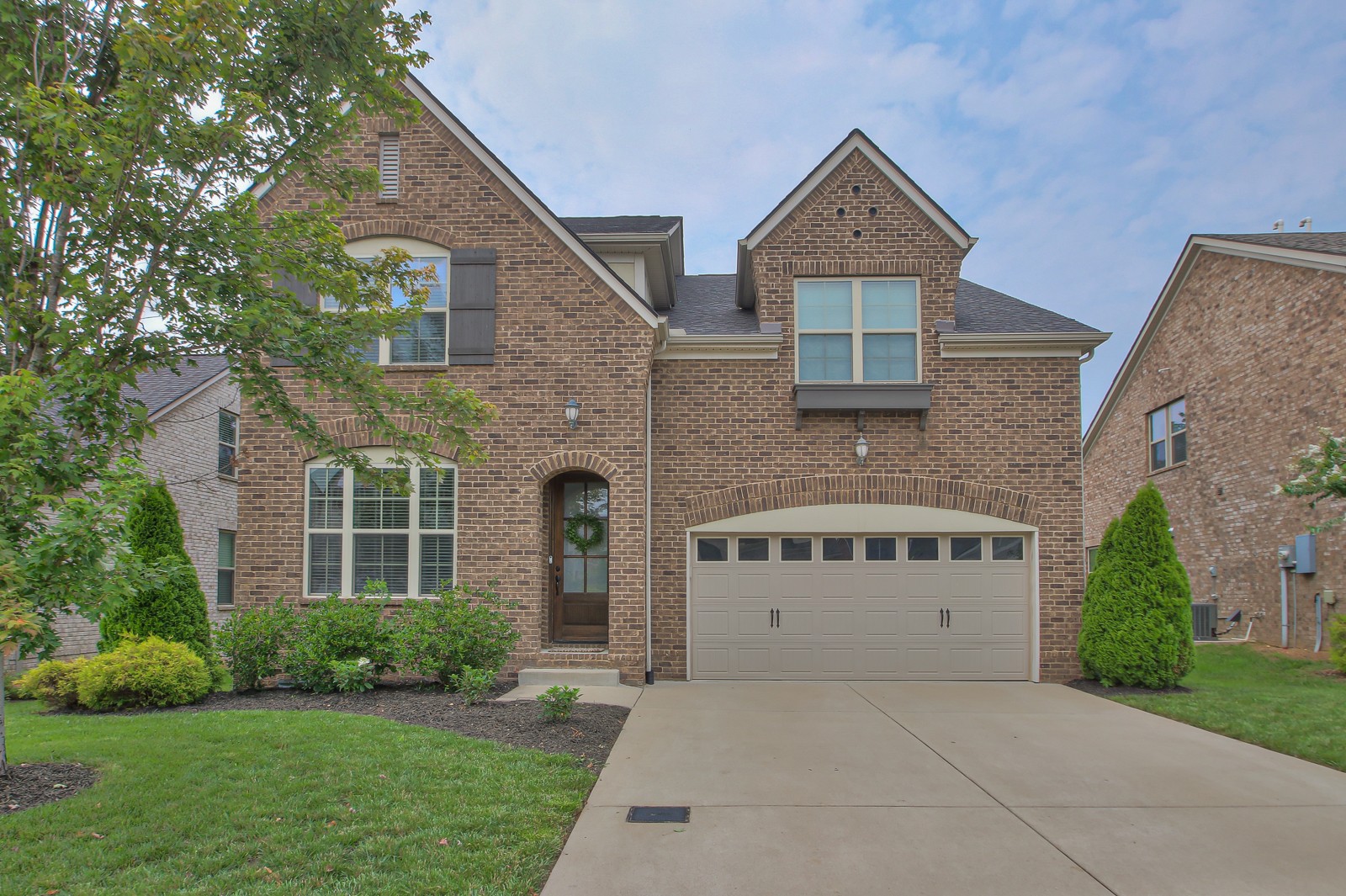 427 Fall Creek Cir