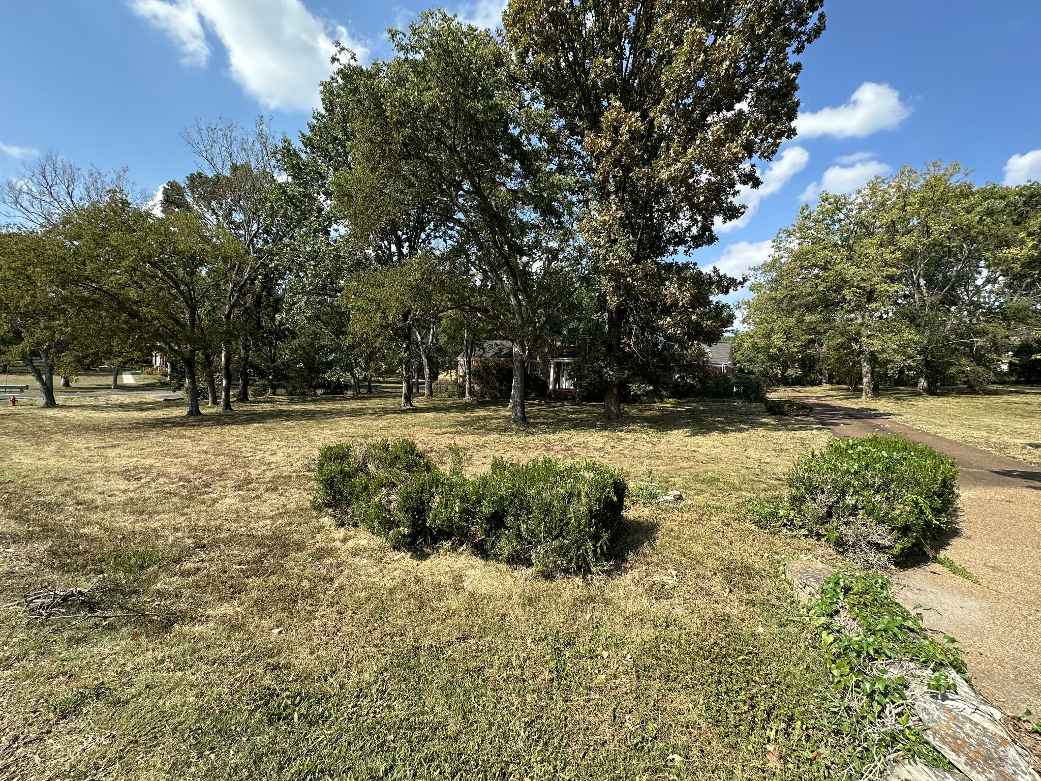 2508 Hemingway Dr