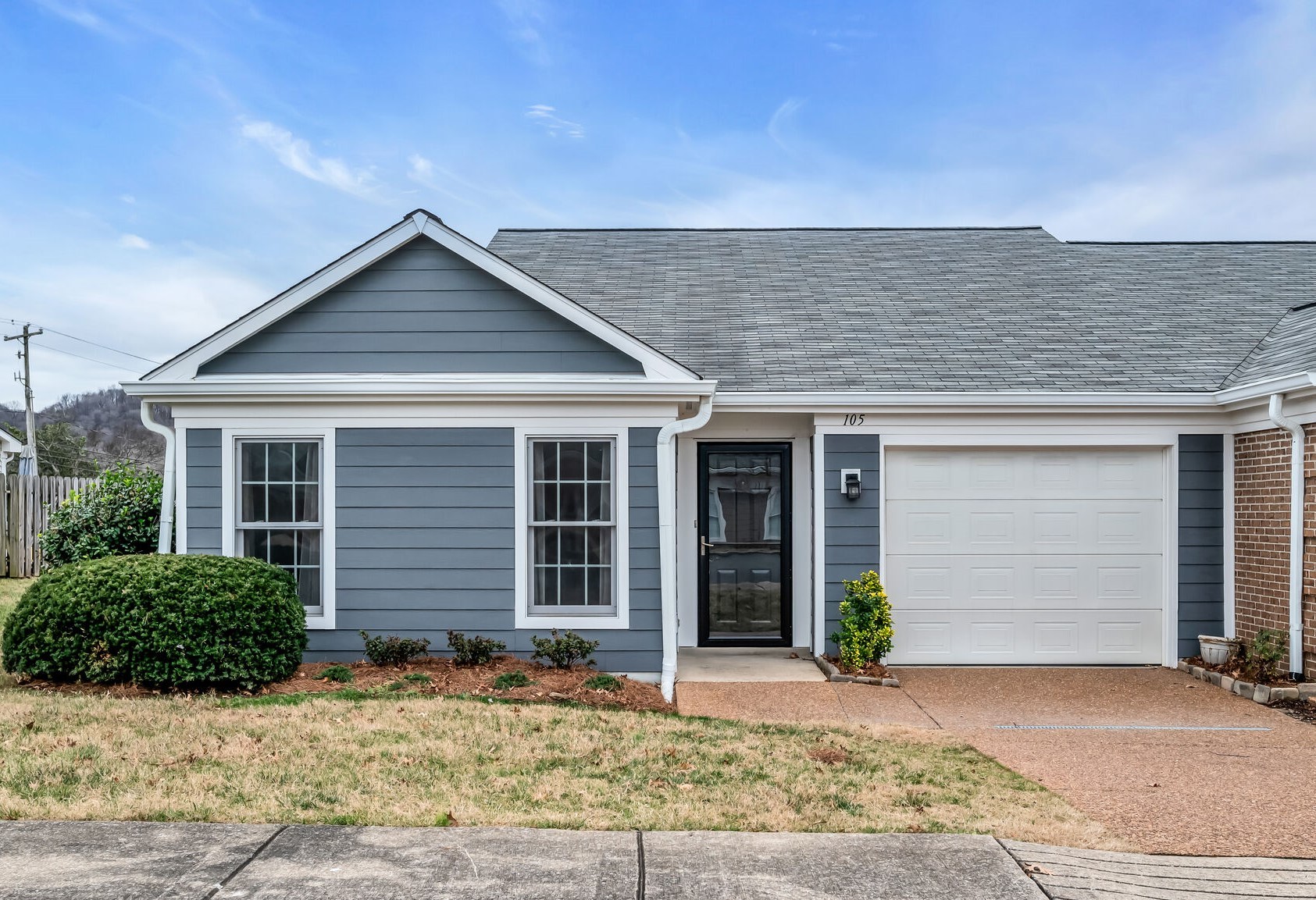 105 Cloister Dr