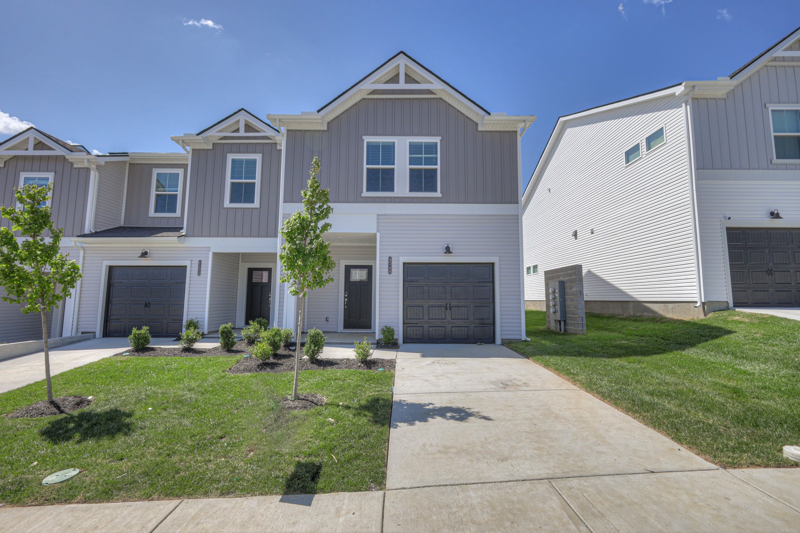 4548 Skywood Ln
