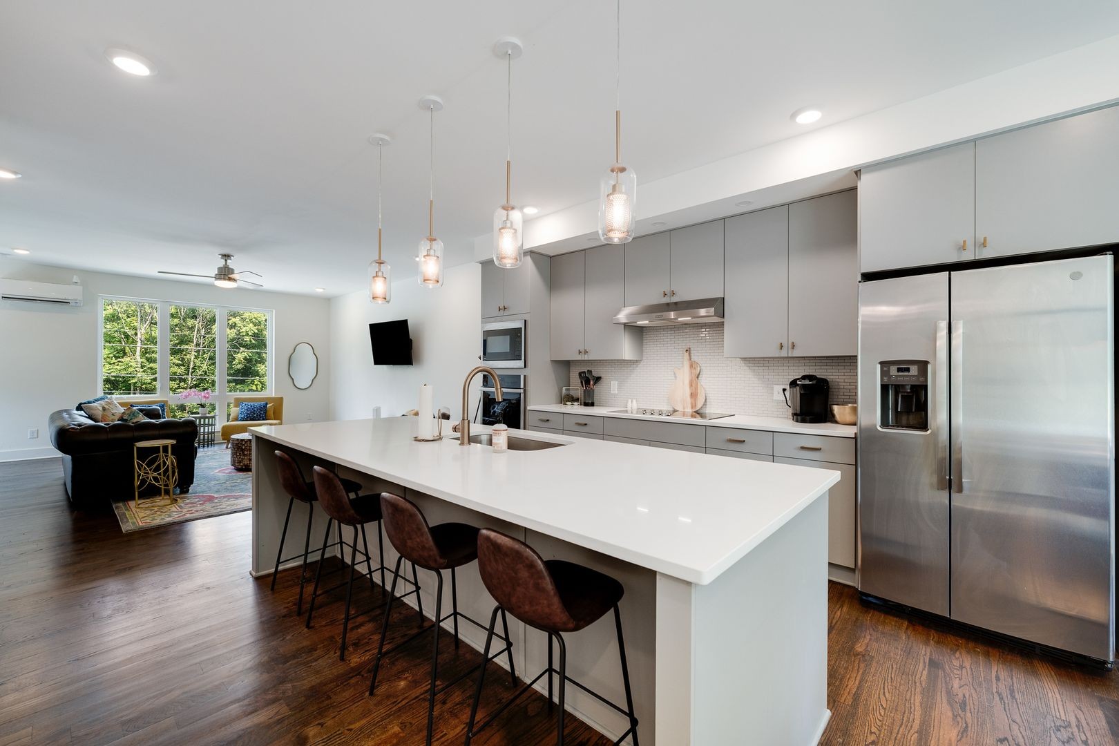 3746 Central Pike